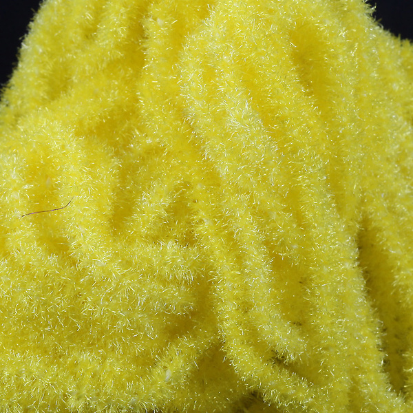 Hareline Trilobal Antron Chenille Medium